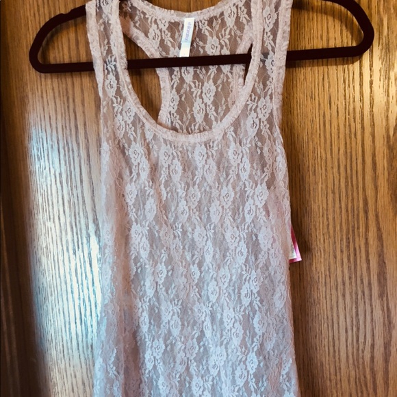 Lace tank - Picture 1 of 2